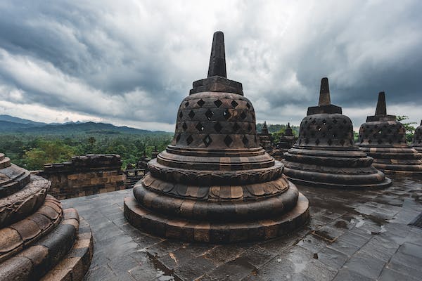 Menjelajahi Dunia Pariwisata: Sekilas Tentang Perjalanan dan Kenyamanan