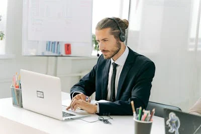 Mantan eksekutif Microsoft meluncurkan headset AR dan mengaitkannya dengan TeamViewer