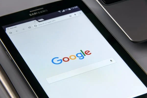 Mengoptimalkan Web site Anda: Manfaat dan Risiko dari Outsourcing web optimization
