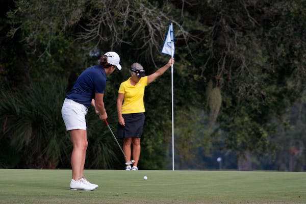Bagaimana Telepon Anda Dapat Membantu Saat {Bermain Golf}?